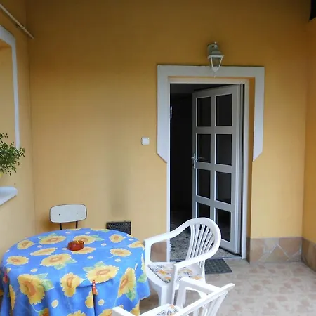 Kishaz Apartman Apartment Veresegyhaz